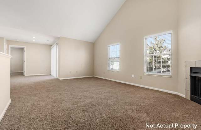 4981 Stratford Pine Lane Gallery 4