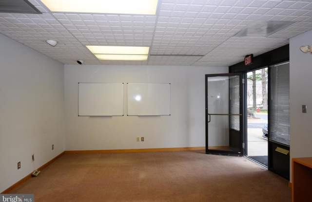 2970 CHAIN BRIDGE ROAD OAKTON, VA 21224 RD #G Gallery 2