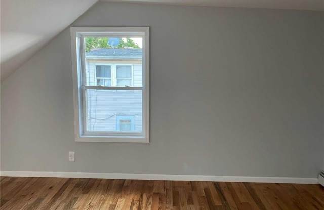 158 Rhodes Avenue Gallery 3