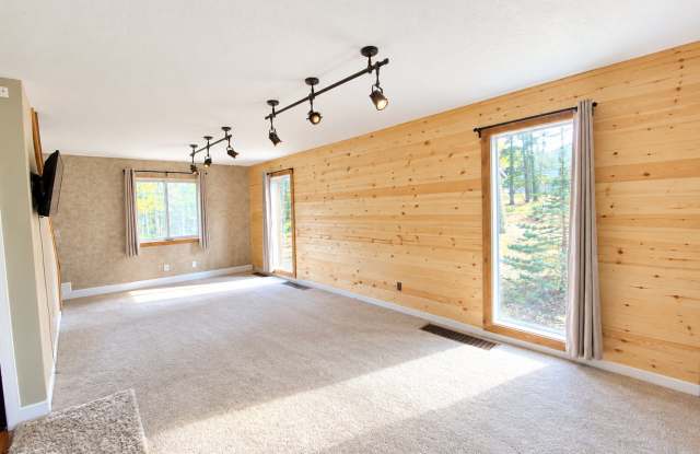 Secluded Home in Divide Gallery 3