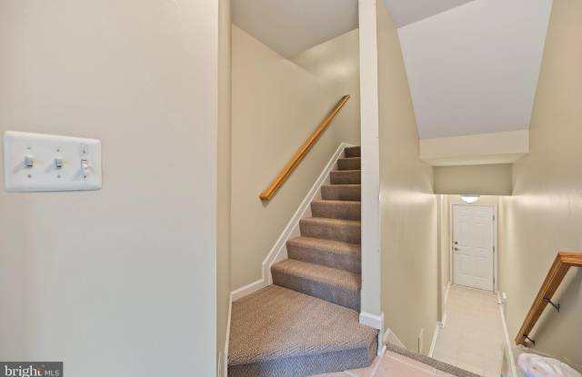 5022 BARBOUR Drive Gallery 3