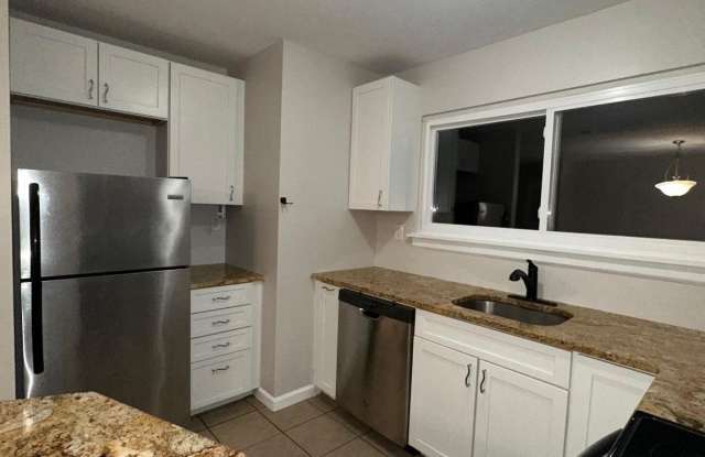 25 CORONA Court photos photos 25 CORONA Court photos photos