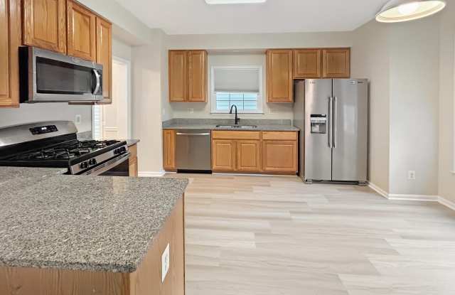 813 SUMMER WALK Drive Gallery 4