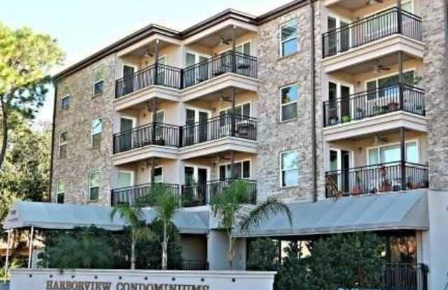 500 LAKE MARINA Avenue - 500 Lake Marina Avenue, New Orleans, LA 70124