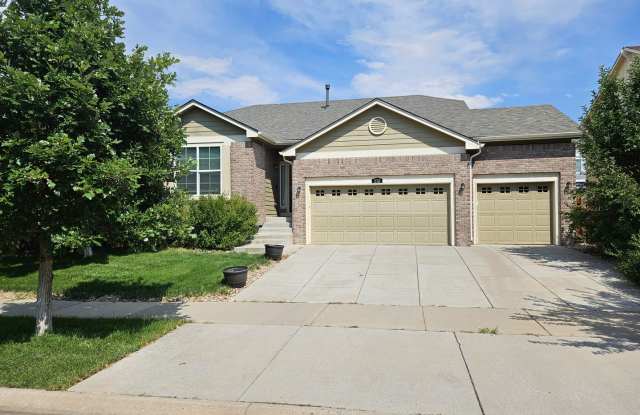 3 Bed 2 Bath Ranch home Close to Buckley Space Force Base photos photos