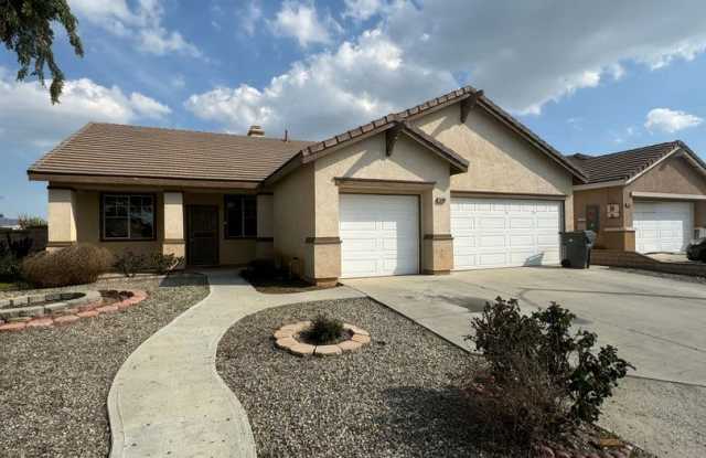 Beautiful 4 bedroom home soon available for rent! photos photos