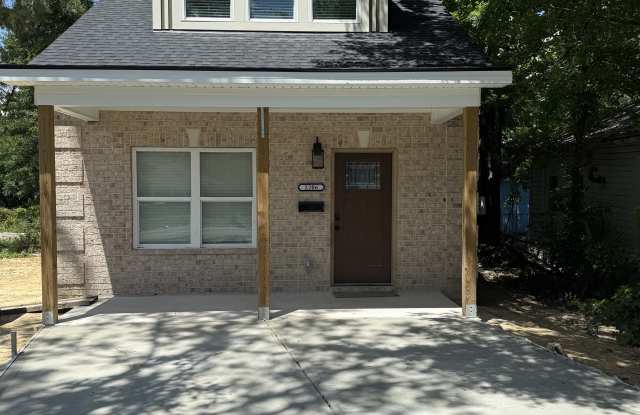 2206 Augusta Ave photos photos