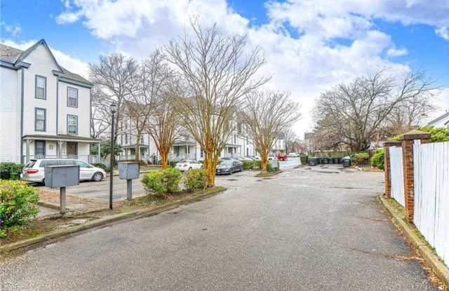 Updated 2 Bedroom Unit! photos photos