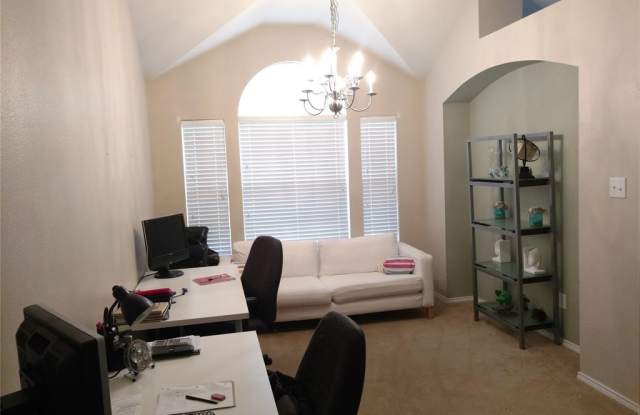 828 Dawnlight Drive Gallery 2