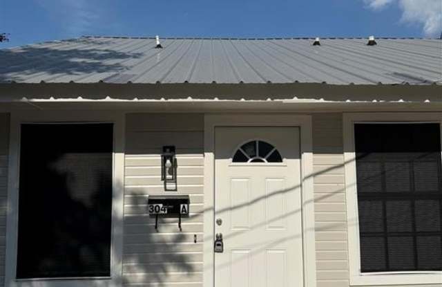 304 E Hickory Street photos photos