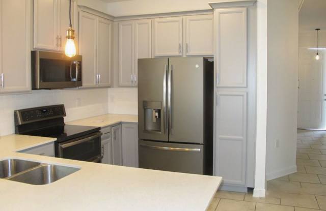 3bd / 2.5Bth Townhouse at  Champions Gate Gallery 4