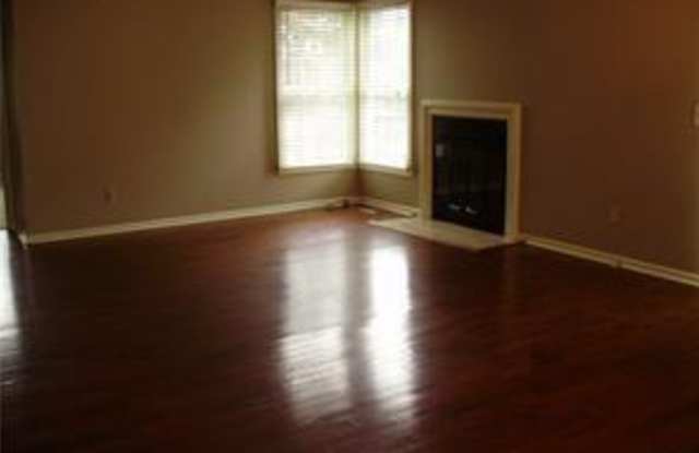 1621 STONECREST Drive Gallery 4
