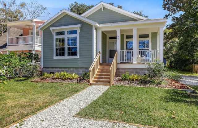 Historic Downtown Fernandina Home! Close to Beach! - 424 South 4th Street, Fernandina Beach, FL 32034