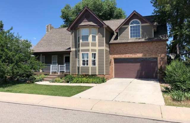 4760 Westbury Drive Gallery 2