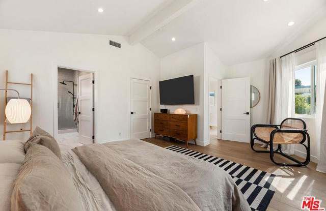 3765 Colonial Avenue - 3765 Colonial Avenue, Los Angeles, CA 90066