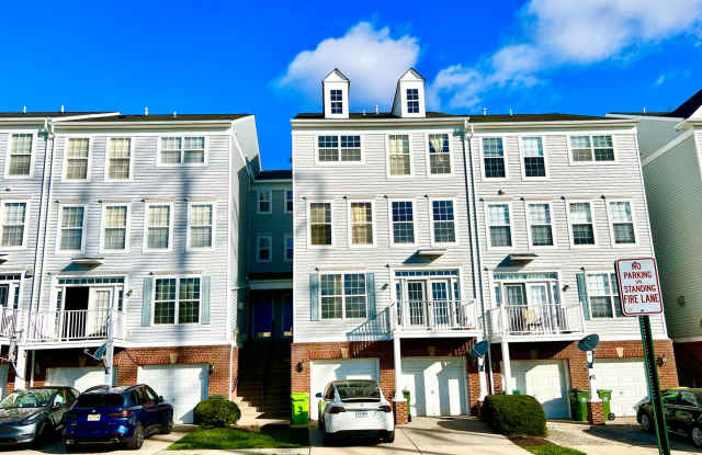 2416 Curie Ct #40, Herndon, VA 20171 - 2416 Curie Court, McNair, VA 20171