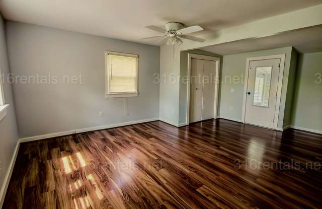 $1299 - 3 bed 2 bath - Single Family Home Gallery 1