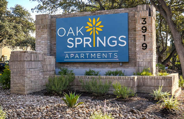 Oak Springs photos photos