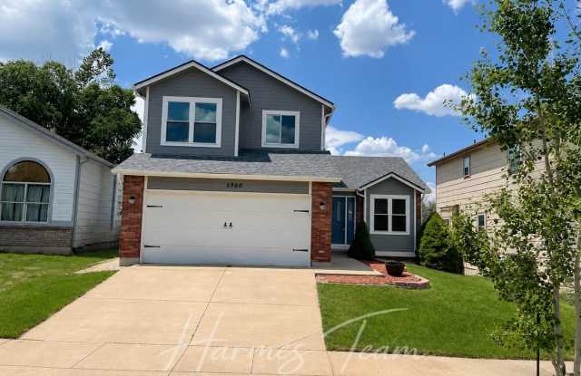 4 Bed 4 Bath Home in School District 11 photos photos