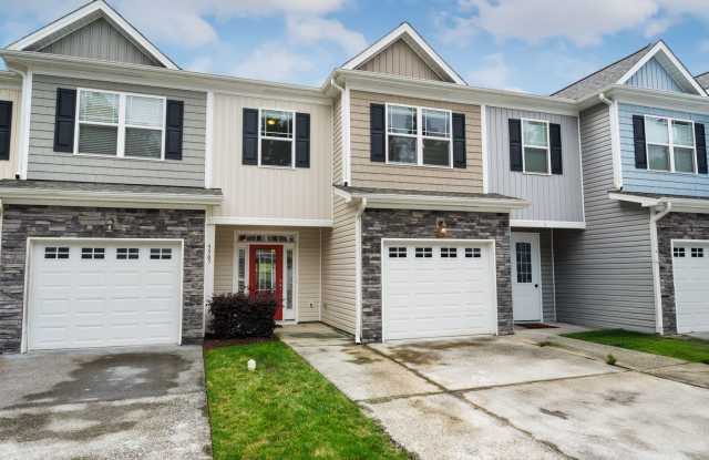3-Bedroom Townhome Available Eary July! photos photos