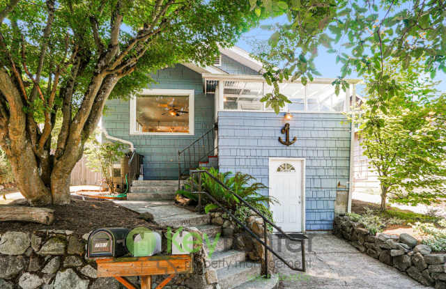 Bright, Versatile 4-Bedroom with Bonus Room, Parking and Patio! photos photos