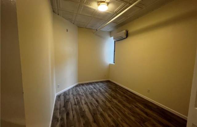 102 North Street Gallery 4