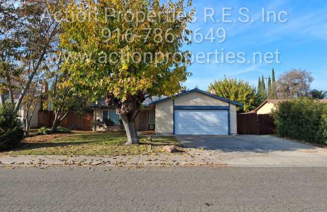 Antelope R.V. Parking, Single Story: Large Yard: RV Parking: 3 Bed, 2 Bath - Foothill Farms/Antelope photos photos