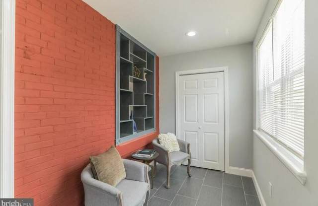 5250 Addison Street - 1 Gallery 4