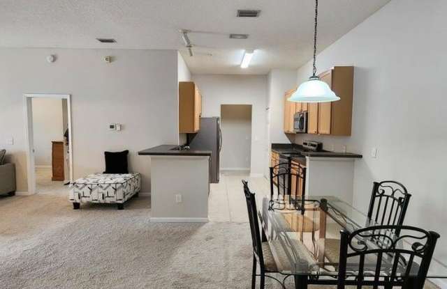 7036 DEER LODGE Circle Gallery 4
