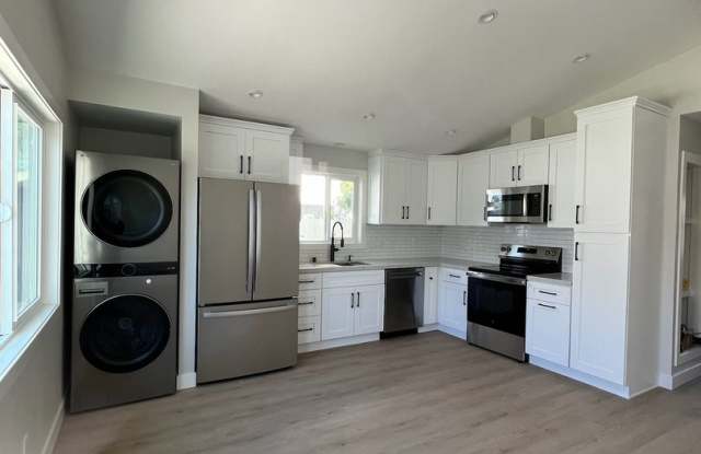Stylish, New 2 bedroom 1 bathroom Gallery 4