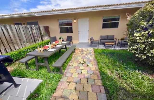 720 NE 13th Ct Gallery 1