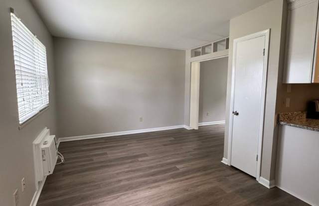 7594 Bellehaven Drive (Unit 14) Gallery 4