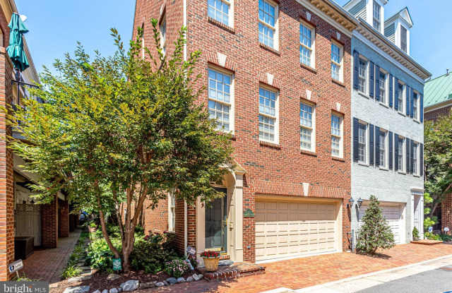 17 ALEXANDER Street photos photos