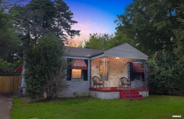 Spacious 4BR House close to University photos photos