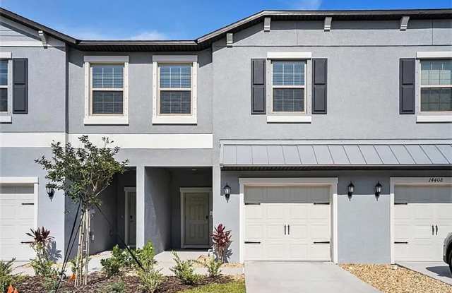 Furnished 2023 Gated Townhome with Loft, Wi-Fi  Utilities Included photos photos