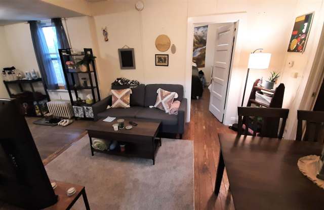 215 Pleasant St. photos photos