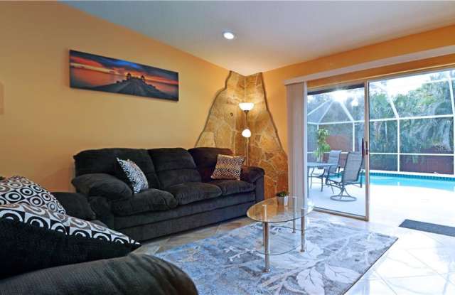 5298 PORTLAND WAY Gallery 2