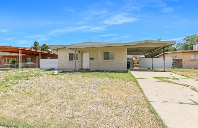 Super Cute 3 Bedroom 2 Bath Home! photos photos