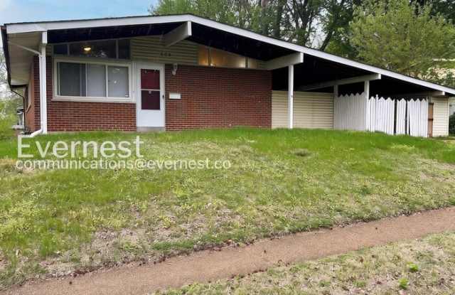 560 Jamaica Place photos photos