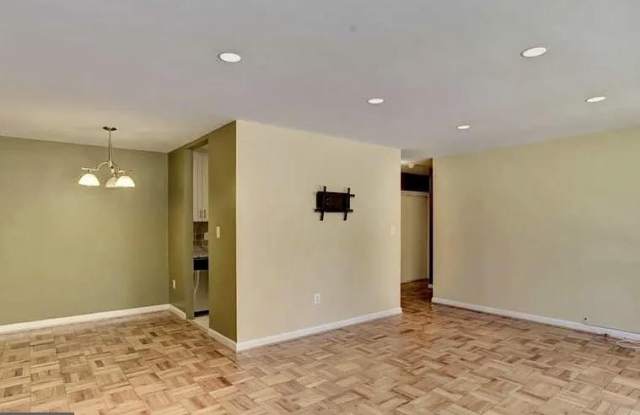 3033 NEW MEXICO Avenue NW Gallery 2