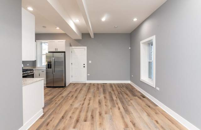 2713 W Gladys Avenue - 2713 West Gladys Avenue, Chicago, IL 60612 2713 W Gladys Avenue - 2713 West Gladys Avenue, Chicago, IL 60612