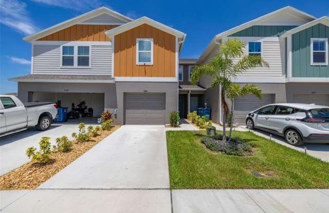 4345 HILLOCK BOULEVARD photos photos