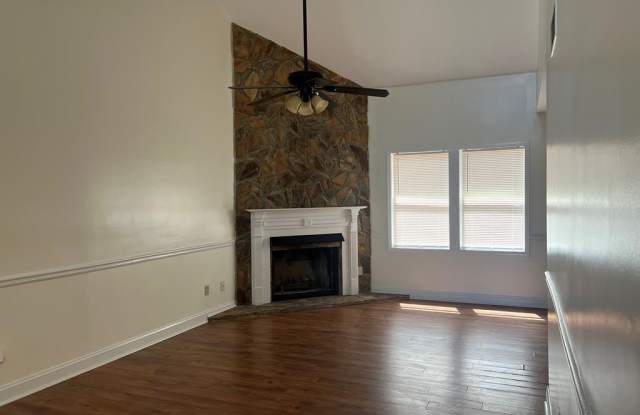 1580 S US Hwy 19S Gallery 2