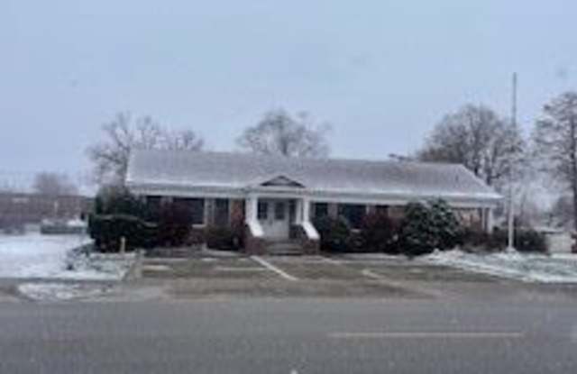 308 South Cross Street - 308 South Cross Street, Robinson, IL 62454