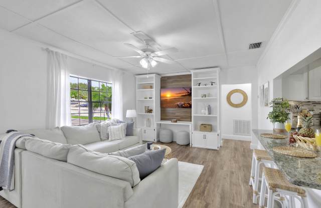4534 County Line Road - 4534 County Line Road, Tequesta, FL 33469