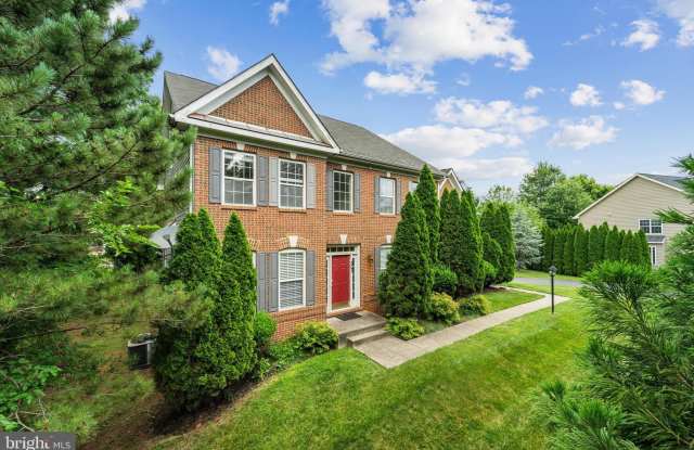 905 ROYAL ELM COURT - 905 Royal Elm Court, Herndon, VA 20170
