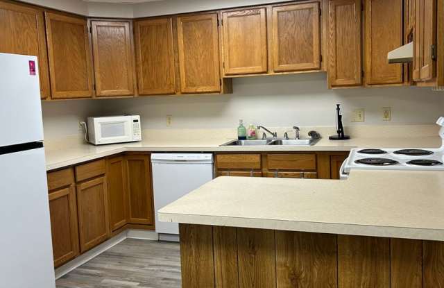 153 W Seneca St. - INCLUDES ALL UTILITIES!! photos photos