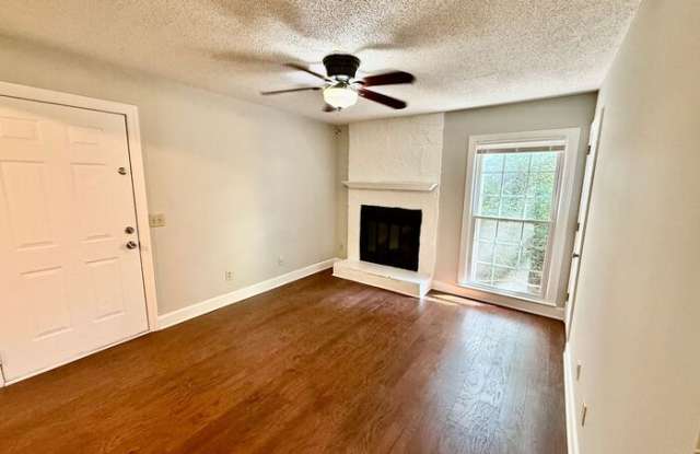 2107 Epworth Drive Northeast photos photos