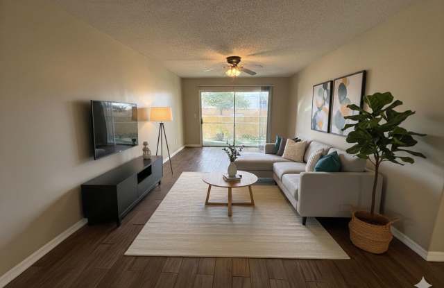 THE CASSELBERRY HIDDEN GEM YOU’VE BEEN WAITING FOR! photos photos