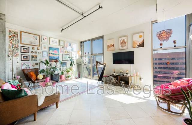 353 E Bonneville Ave Gallery 4